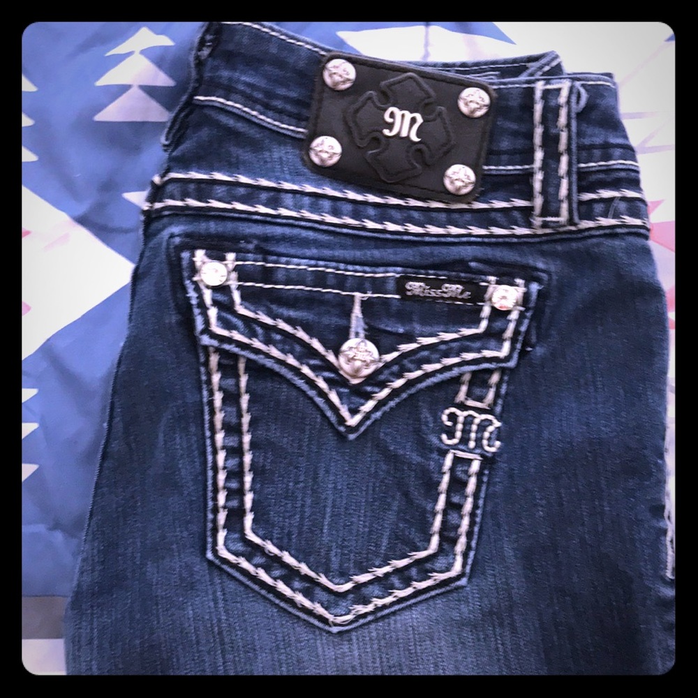 🌸Miss Me 5 pocket Boot cut Dark wash jeans🌸